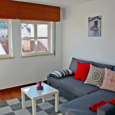 Апартаменты Cozy And Comfy Graca