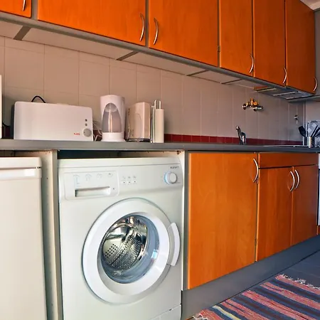Cozy And Comfy Graca Apartman